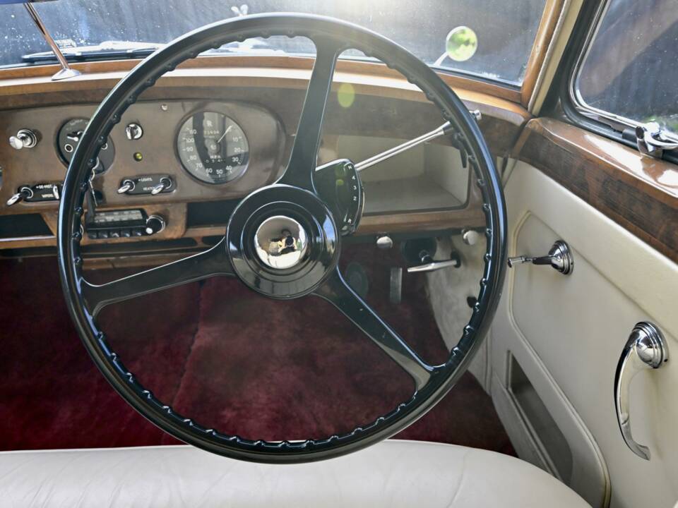 Bild 28/50 von Rolls-Royce Silver Cloud I (1956)