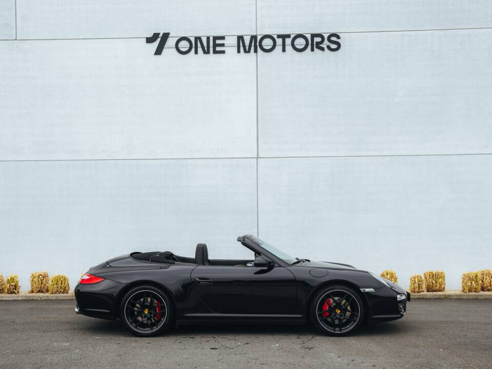 Image 8/27 de Porsche 911 Carrera 4S (2009)