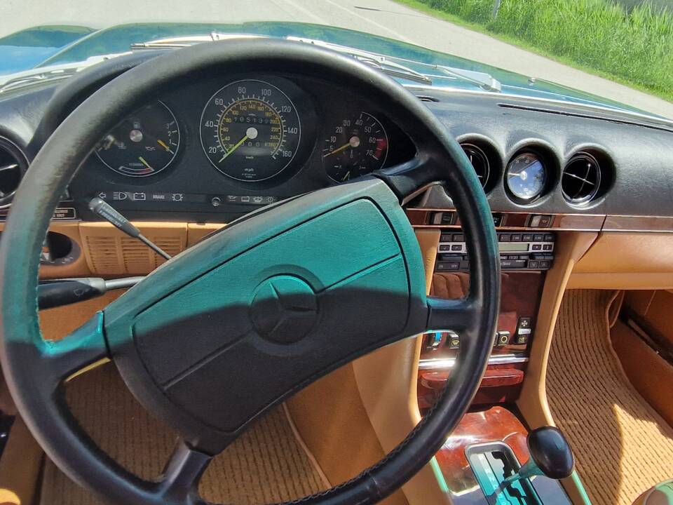 Image 19/53 de Mercedes-Benz 560 SL (1986)