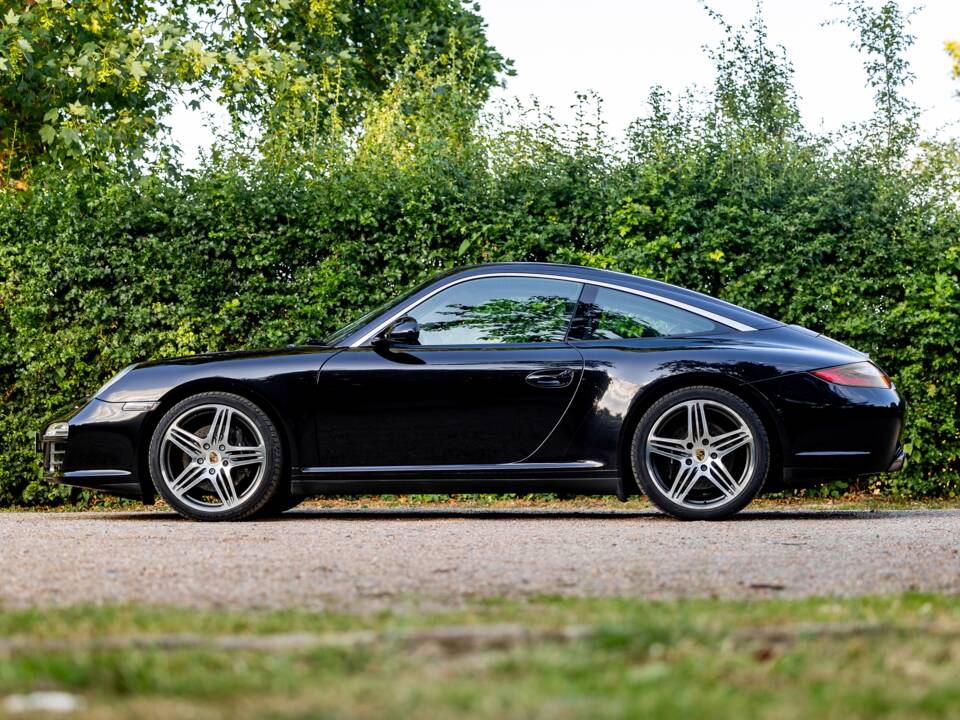 Afbeelding 2/46 van Porsche 911 Targa 4 (2010)