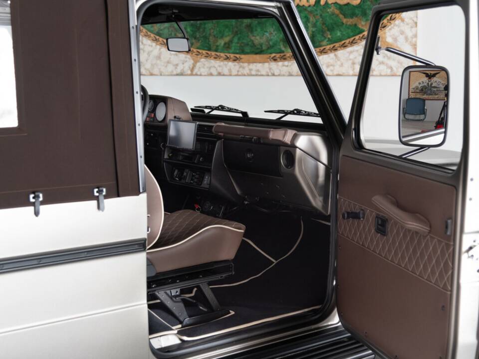 Image 37/50 of Steyr-Puch 230 GE (LWB) (1993)