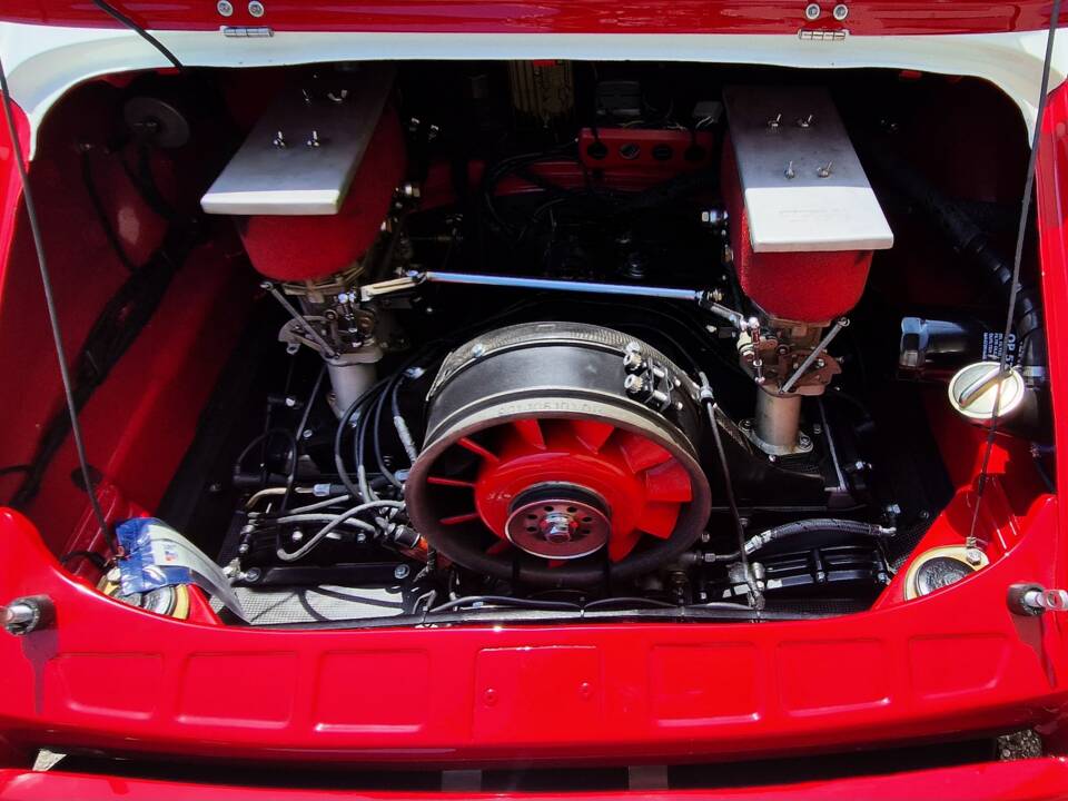 Image 12/31 of Porsche 911 ST 2.2 (1969)