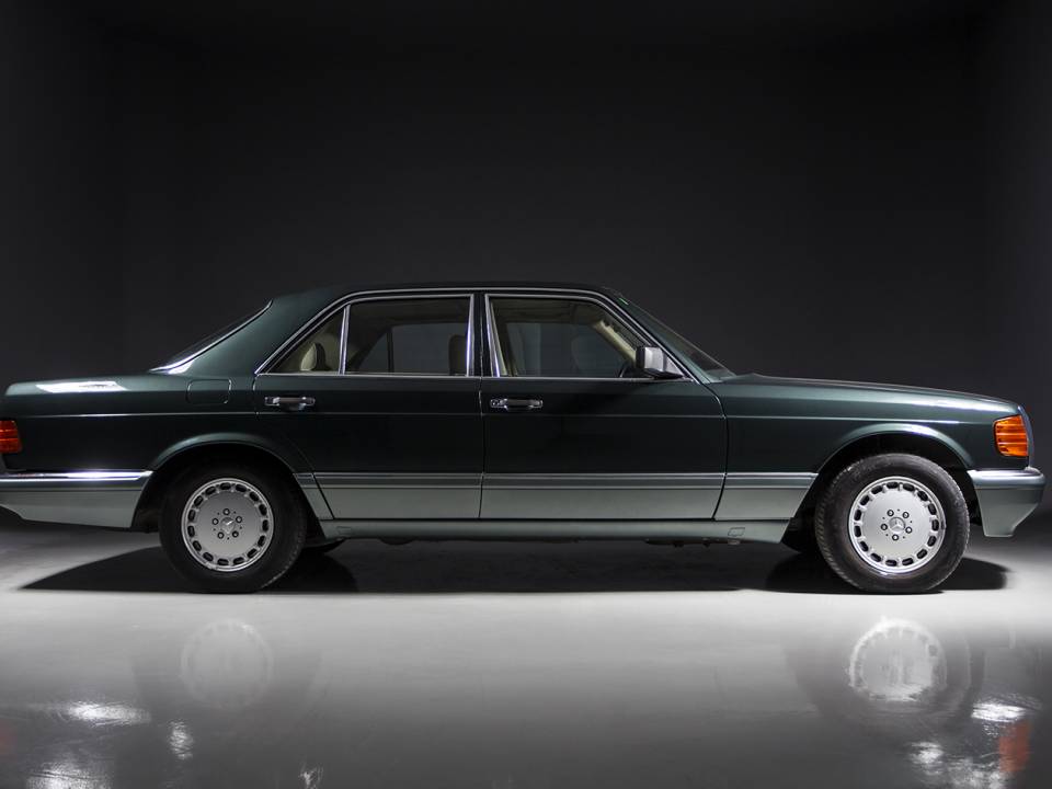 Afbeelding 1/29 van Mercedes-Benz 420 SE (1989)