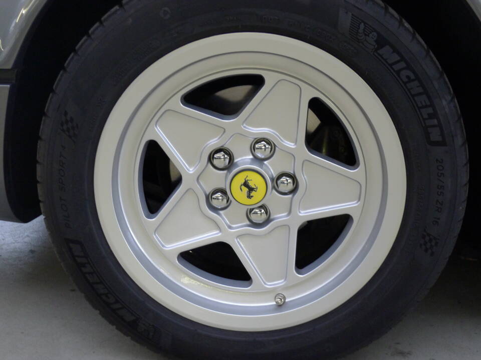 Bild 22/40 von Ferrari 308 GTB (1976)