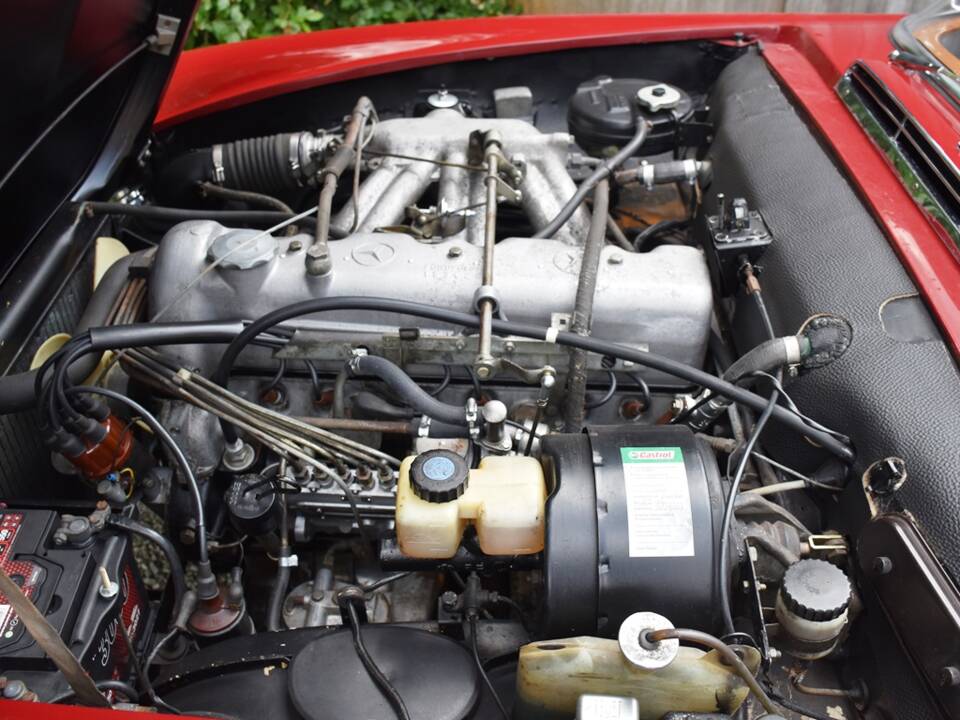 Image 40/45 of Mercedes-Benz 230 SL (1964)