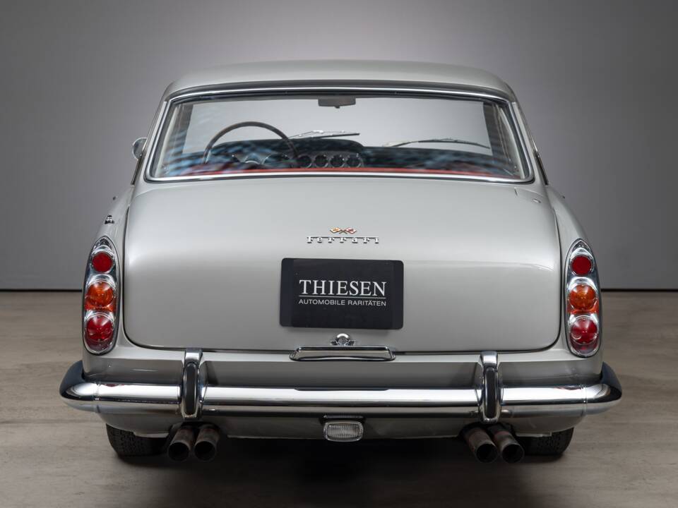Image 11/29 of Ferrari 250 GTE (1961)