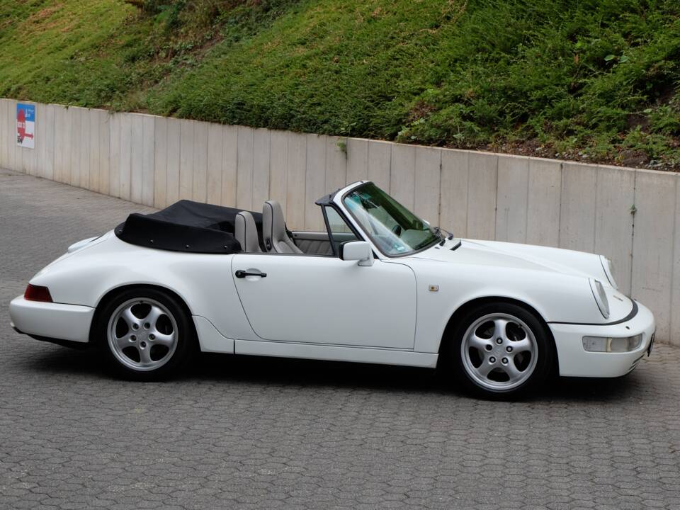Image 4/60 de Porsche 911 Carrera 2 (1991)