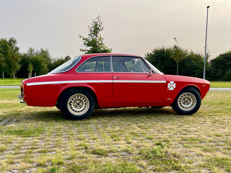 Bild 36/51 von Alfa Romeo Giulia GTA 1300 Junior (1968)