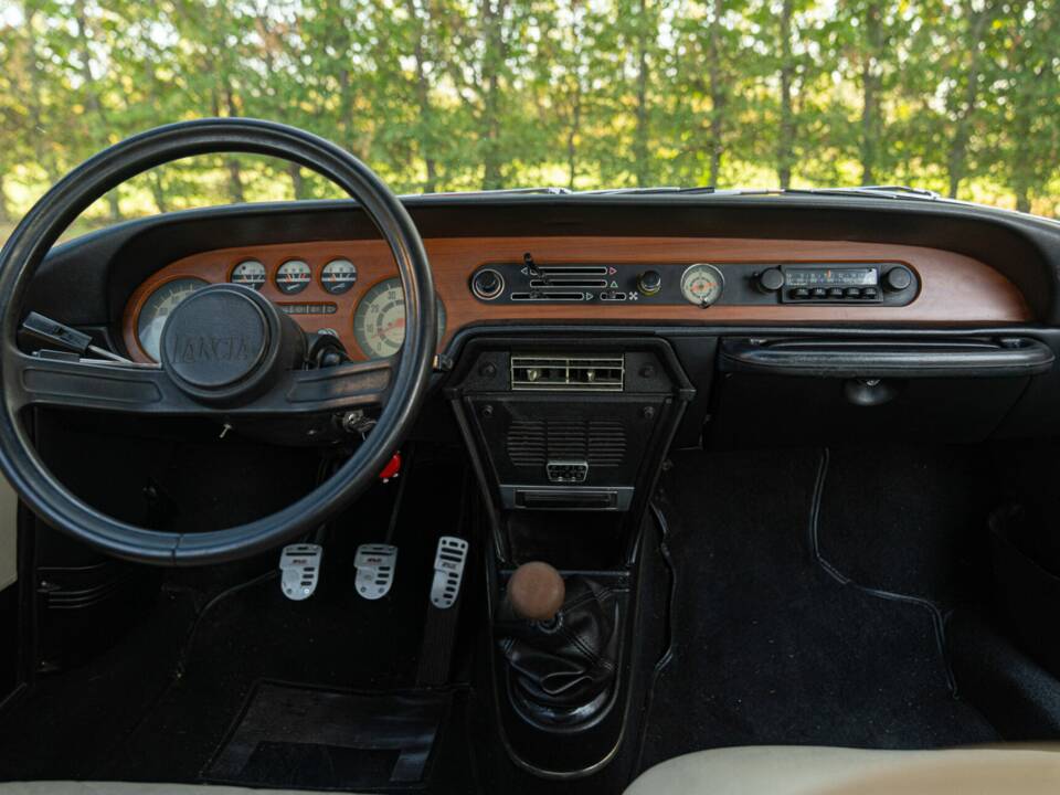 Obraz 43/50 pojazdu Lancia Fulvia 1.3 S (1975)