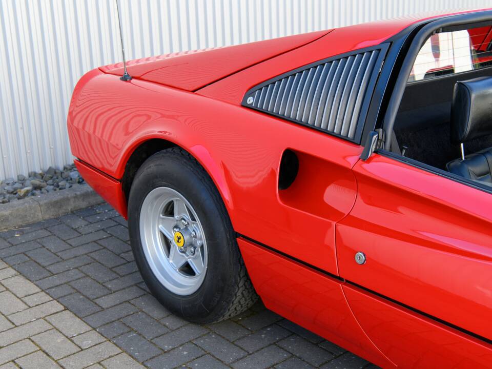 Bild 21/45 von Ferrari 308 GTSi (US) (1980)