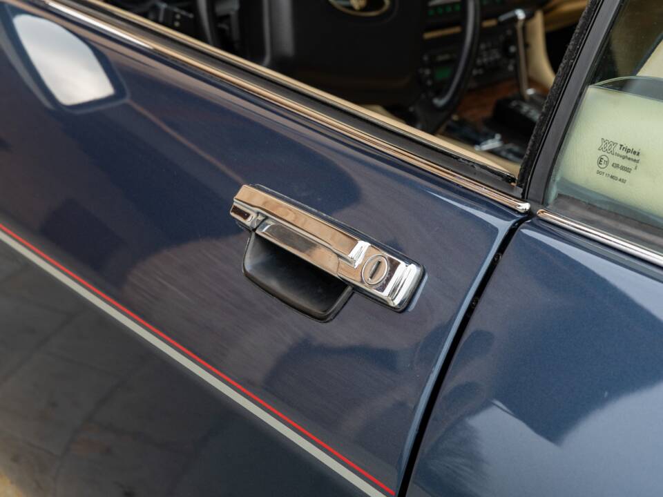 Bild 15/50 von Jaguar XJS 5.3 V12 (1990)