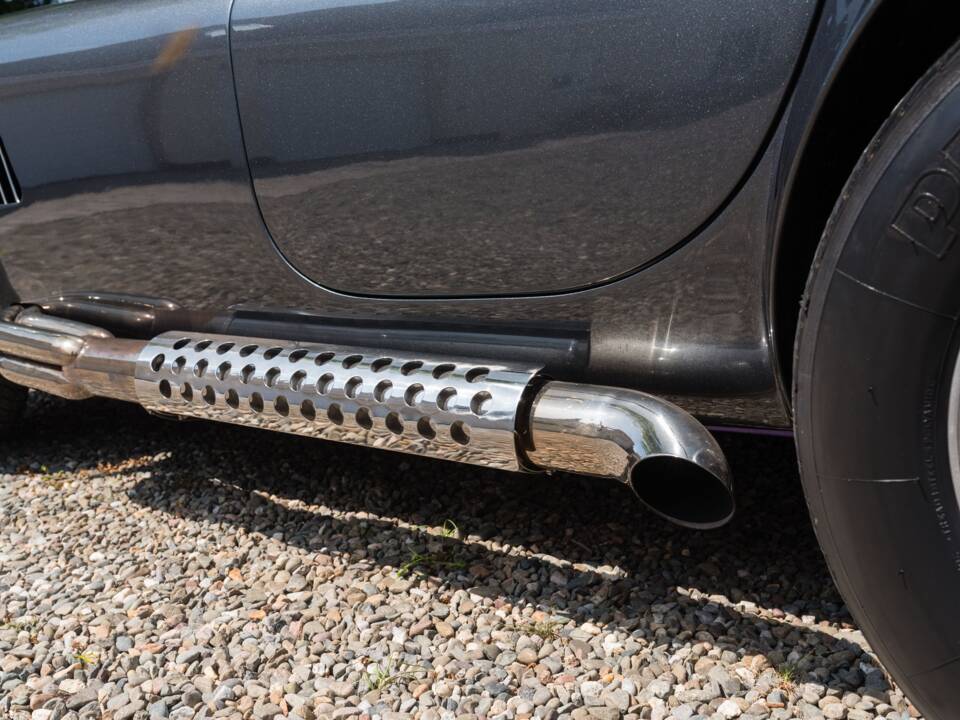 Image 24/55 of AC Cobra Mk IV (1989)