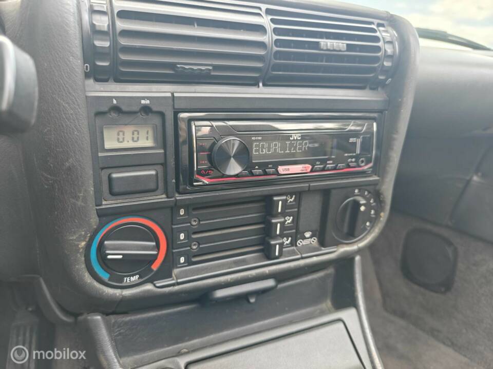 Bild 27/39 von BMW Z1 Roadster (1989)