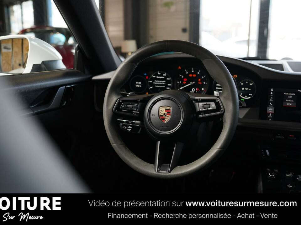 Image 21/40 of Porsche 911 Carrera (2021)