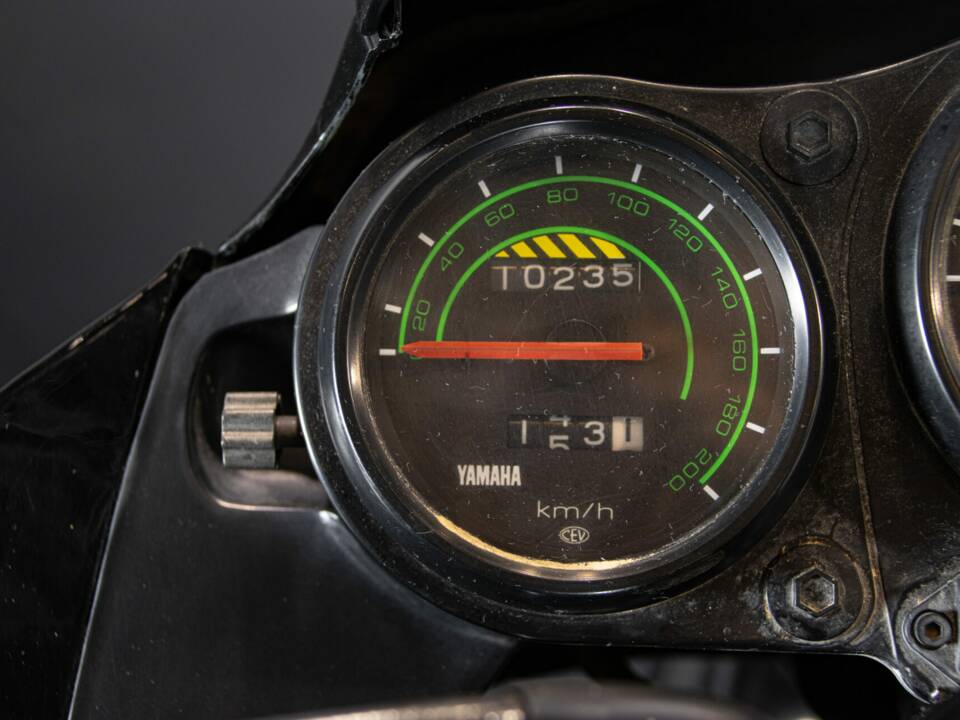 Bild 32/46 von Yamaha TDR 125 R (1992)