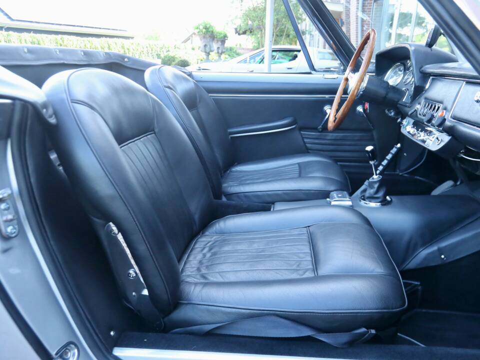 Bild 36/50 von Maserati Mistral 3700 Spyder (1965)