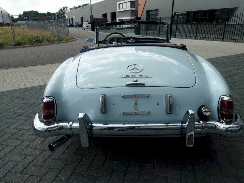 Image 21/43 of Mercedes-Benz 190 SL (1957)