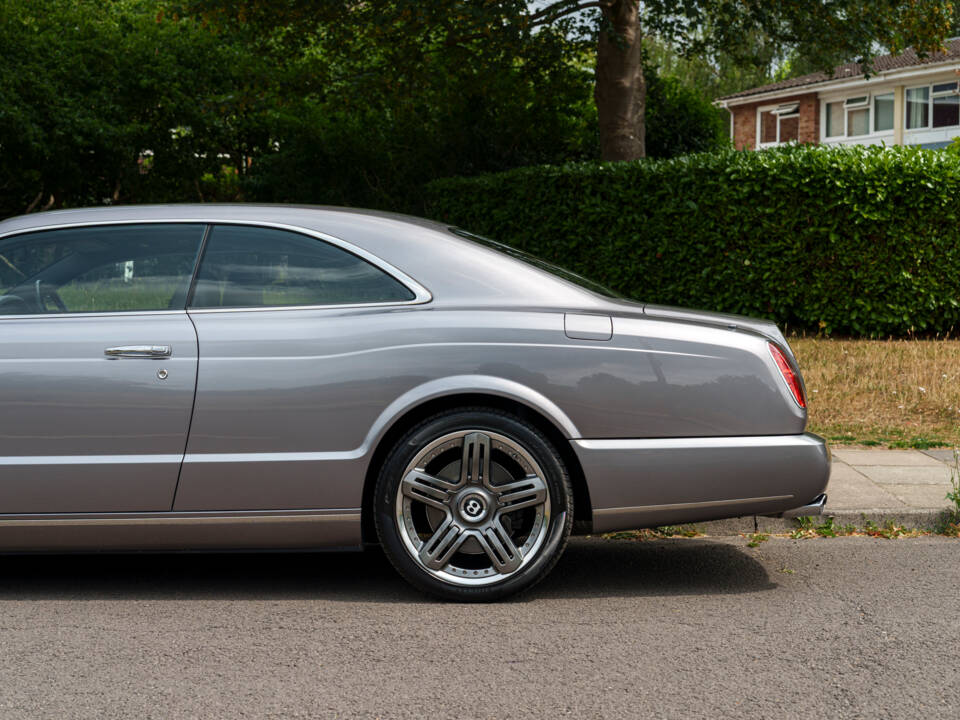 Image 12/27 of Bentley Brooklands (2008)