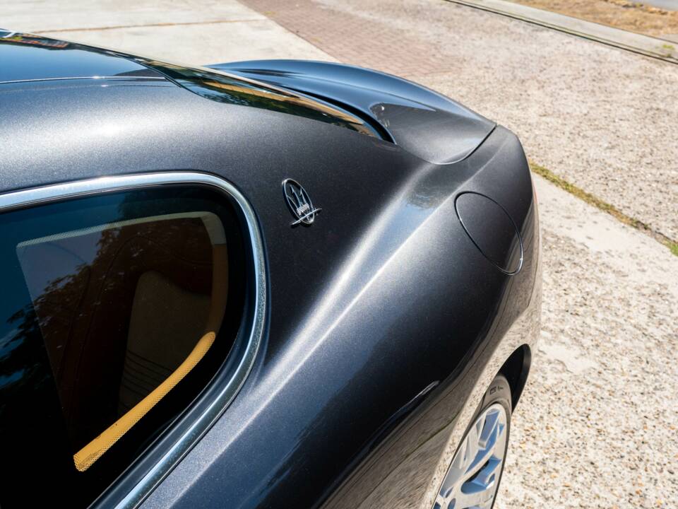 Bild 2/37 von Maserati GranTurismo S (2010)