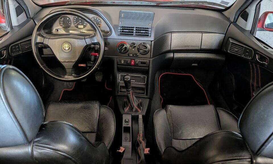 Bild 2/8 von Alfa Romeo 145 1.4 T. Spark (1997)