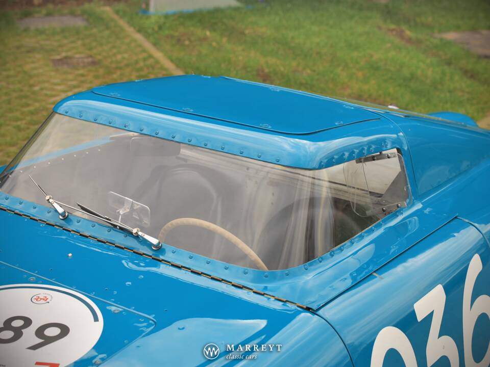 Image 34/43 of Autobleu 750 MM (1954)