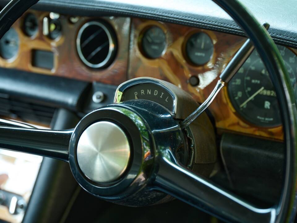 Image 32/46 of Rolls-Royce Silver Shadow I (1974)