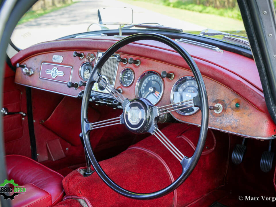 Image 6/50 de MG MGA Twin Cam (1958)