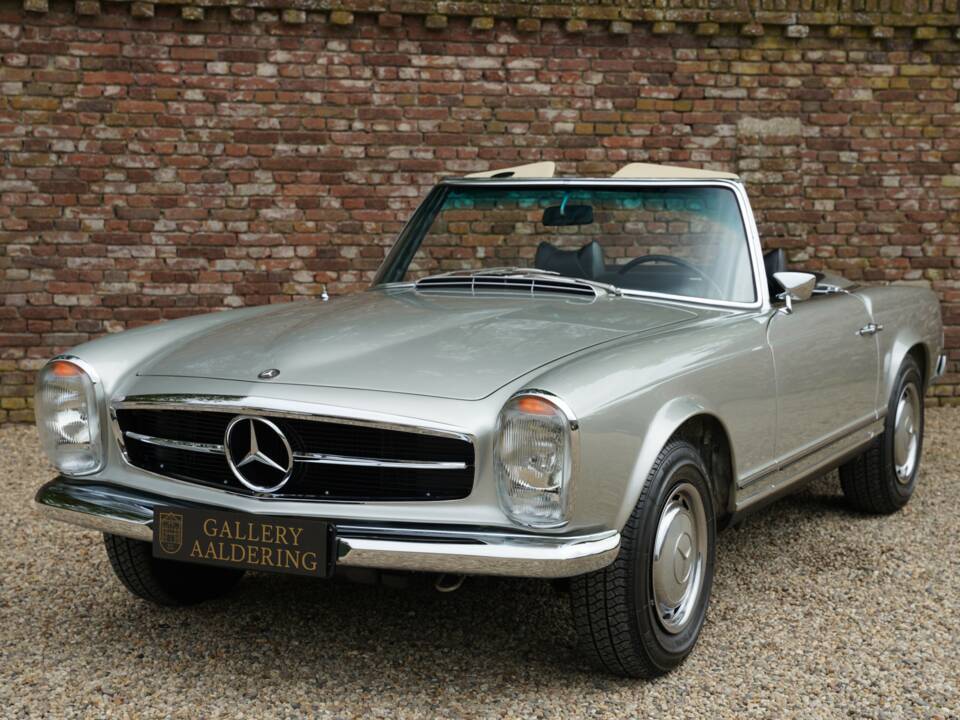 Imagen 39/50 de Mercedes-Benz 280 SL (1969)