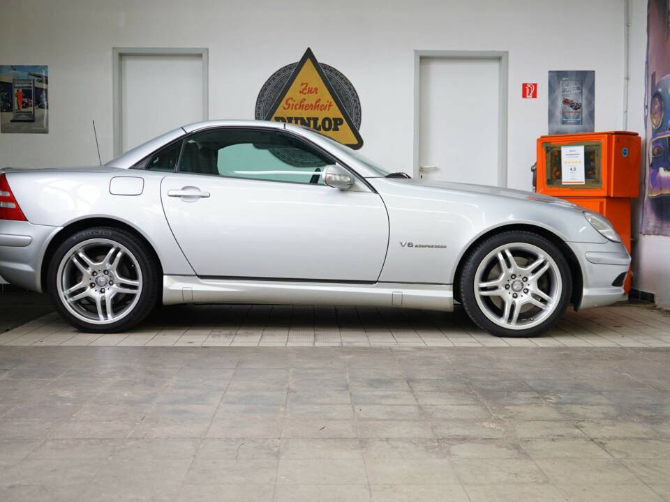 Immagine 49/50 di Mercedes-Benz SLK 32 AMG (2002)