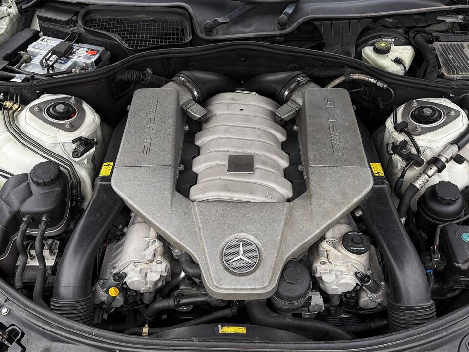 Bild 27/29 von Mercedes-Benz S 63 AMG (2007)