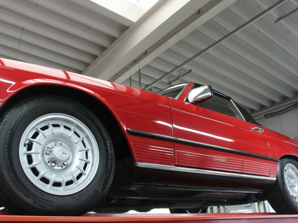 Image 8/50 de Mercedes-Benz 280 SL (1982)