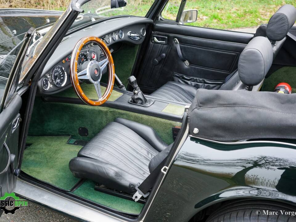 Image 5/44 de HMC Mk IV (1998)