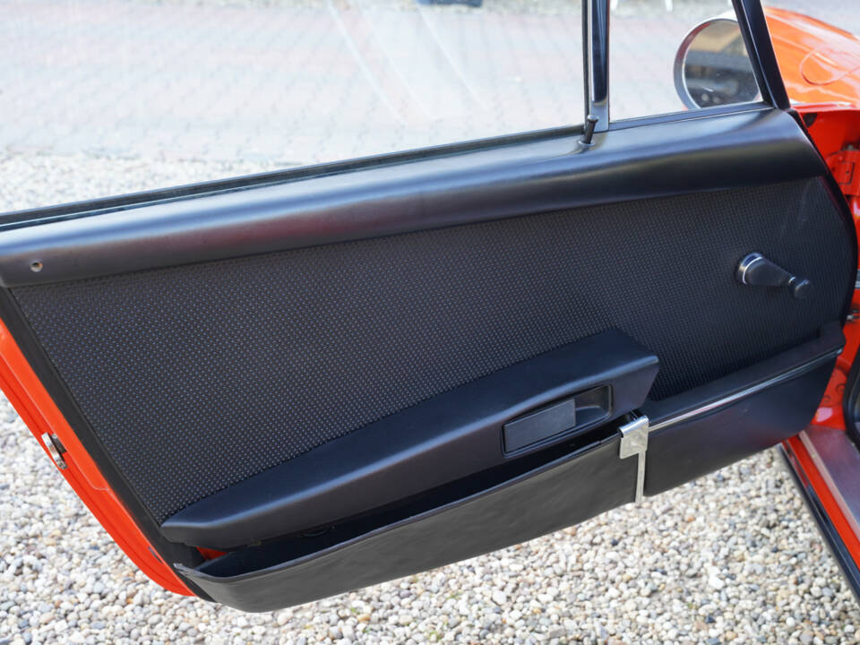 Image 24/50 of Porsche 911 2.2 T (1971)