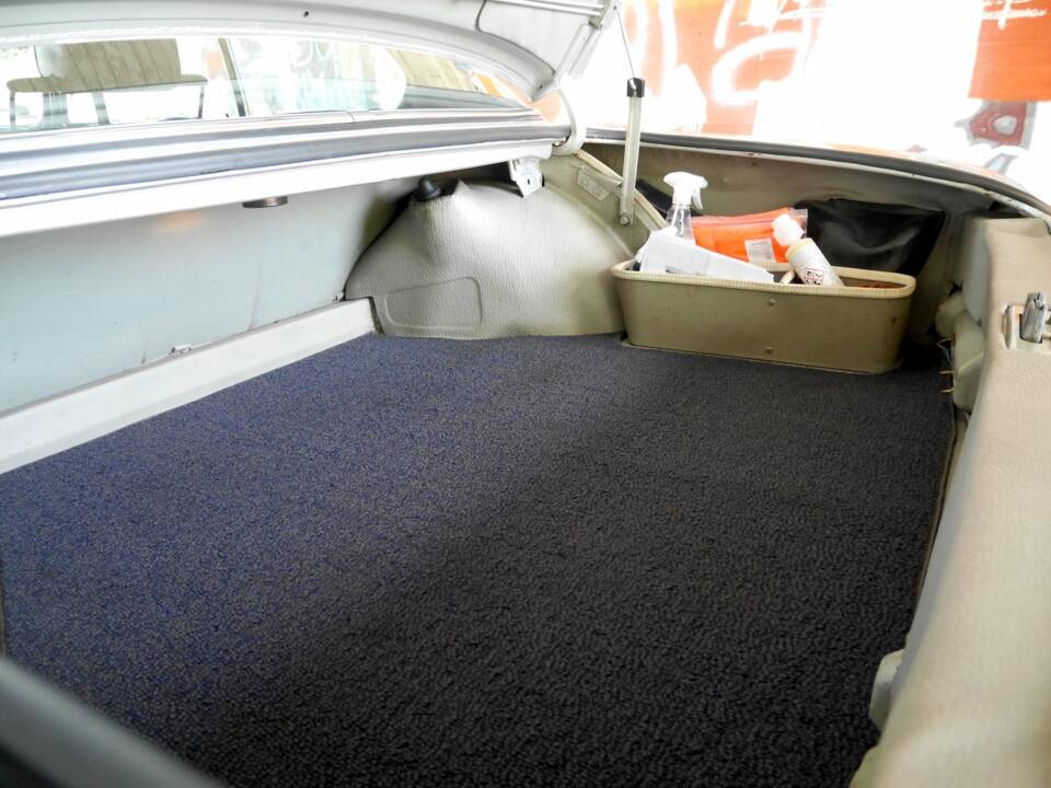 Bild 17/26 von BMW 3.0 CSi (1900)