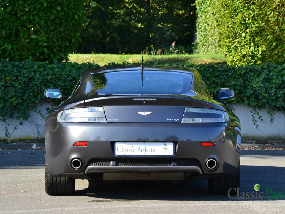 Image 4/50 de Aston Martin V8 Vantage (2005)