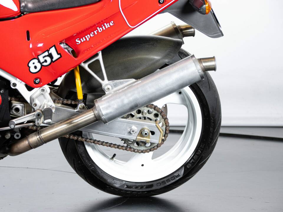 Image 31/50 of Ducati DUMMY (1990)