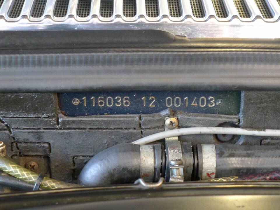 Image 26/42 of Mercedes-Benz 450 SEL 6,9 (1976)