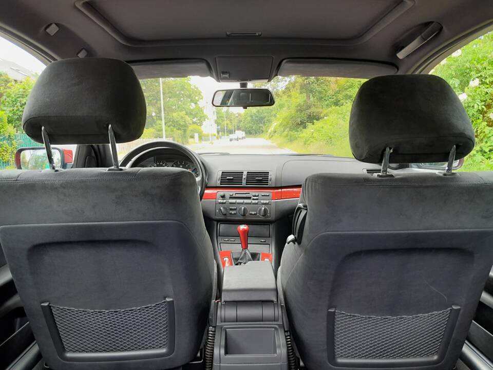 Image 14/19 of BMW 316ti Compact (2001)