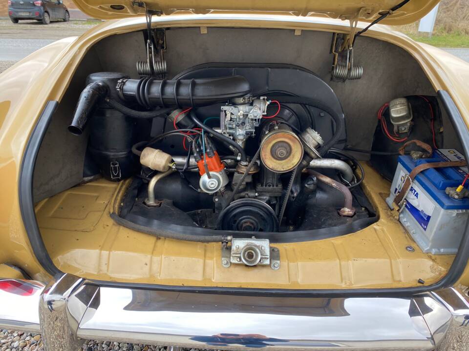 Image 40/42 de Volkswagen Karmann Ghia 1600 (1970)