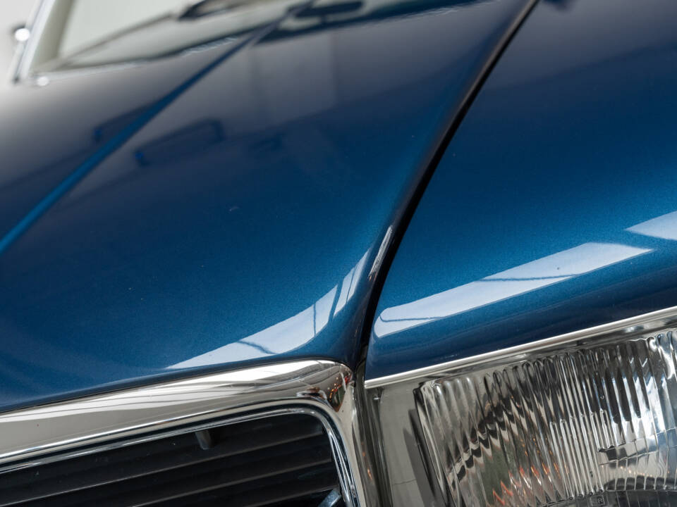 Image 29/40 of Mercedes-Benz 300 SL (1987)