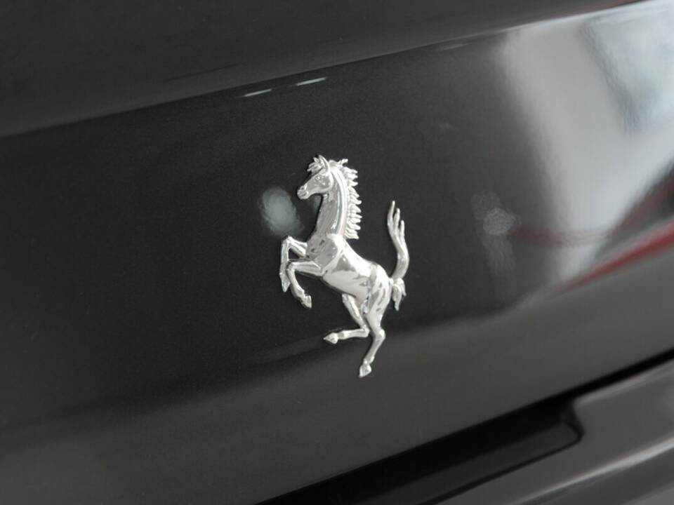 Image 24/47 of Ferrari 550 Maranello (1997)