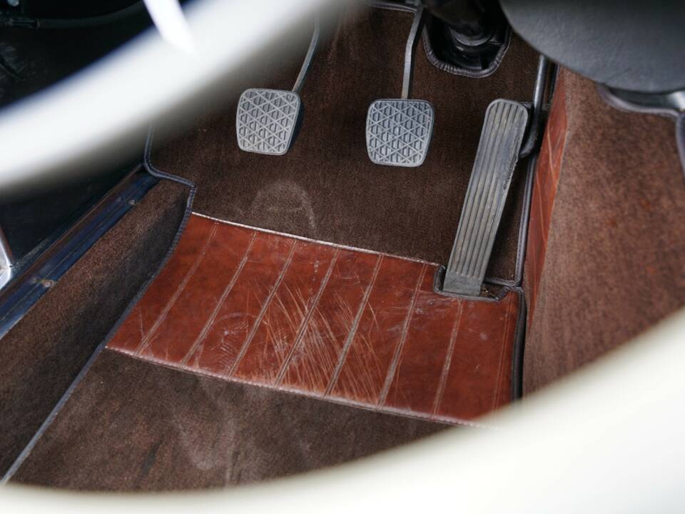 Image 50/50 of Mercedes-Benz 280 SE (1968)