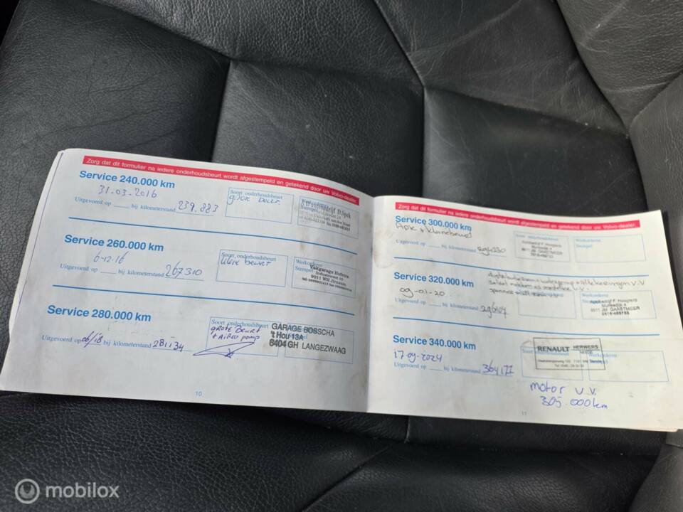 Image 29/40 of Volvo V 70 2.5T (2004)