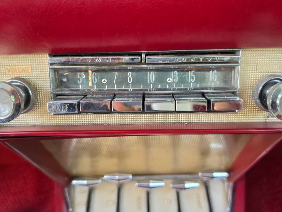 Image 34/75 of Lincoln Continental Mark II (1956)