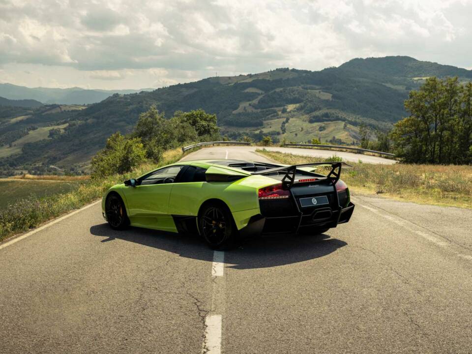 Image 7/25 de Lamborghini Murciélago LP670-4 SV (2009)
