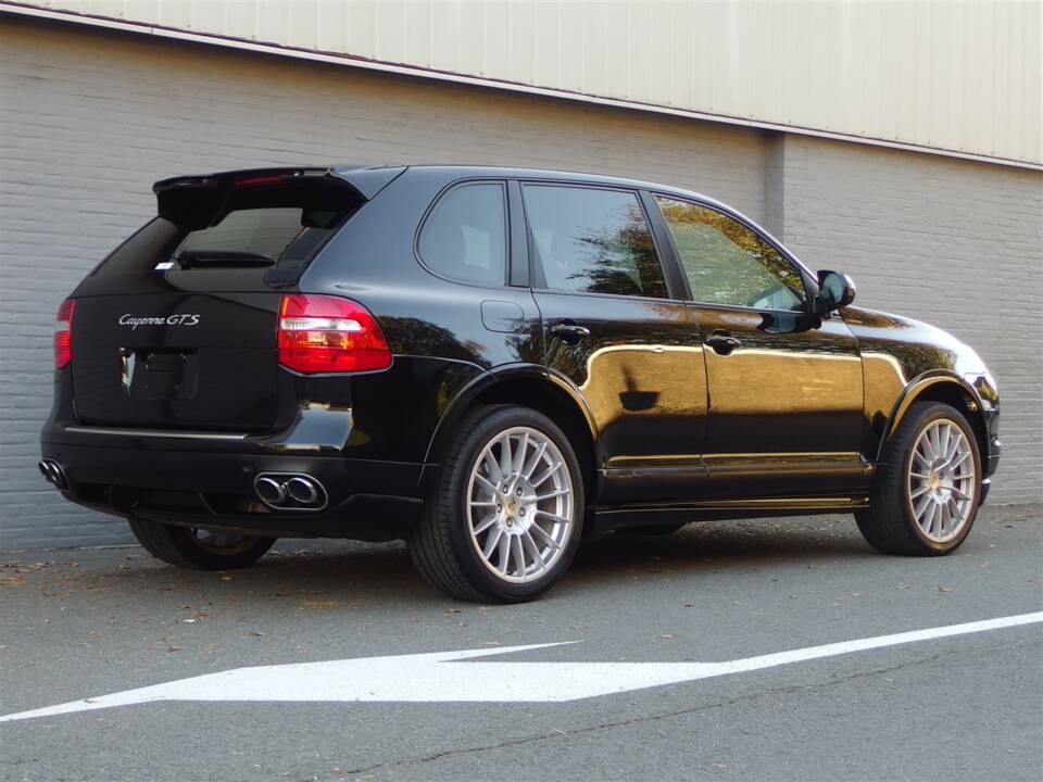 Immagine 4/100 di Porsche Cayenne GTS (2009)