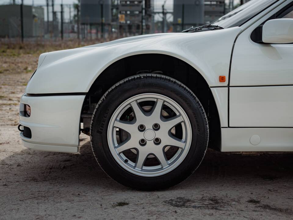 Image 16/50 of Ford Sierra RS Cosworth (1987)