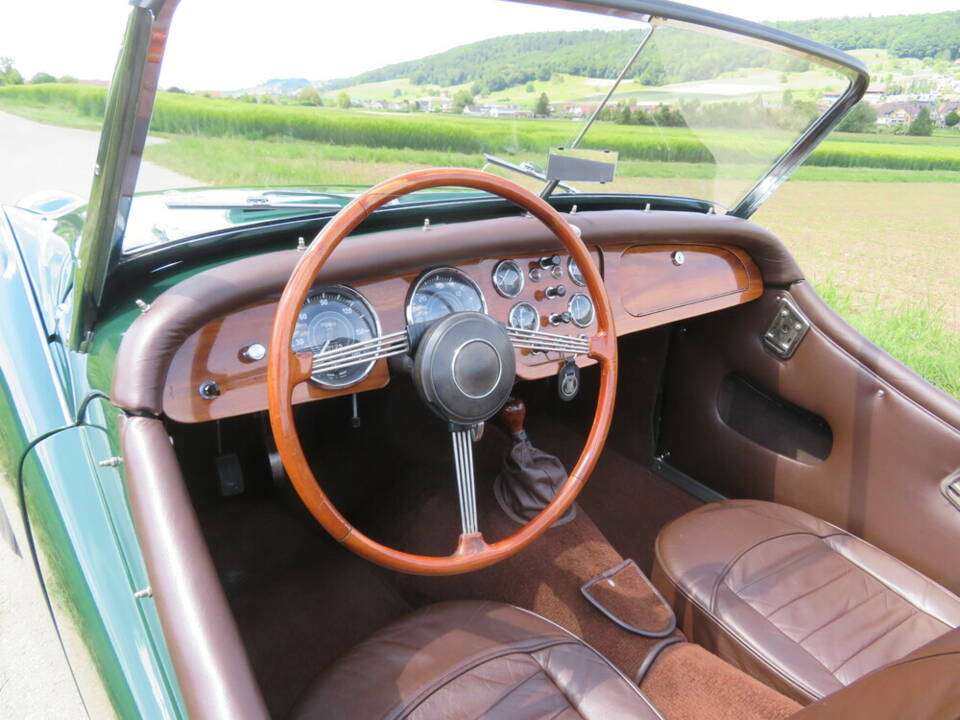 Image 12/18 of Triumph TR 3A (1961)