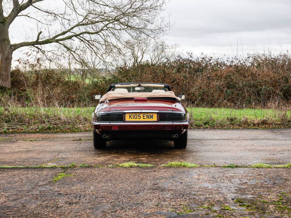 Image 22/50 of Jaguar XJS 5.3 V12 (1993)