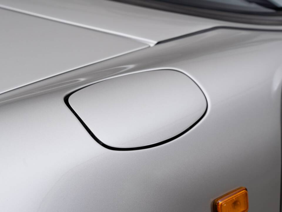 Image 14/41 de Porsche 911 Carrera 2 (1992)